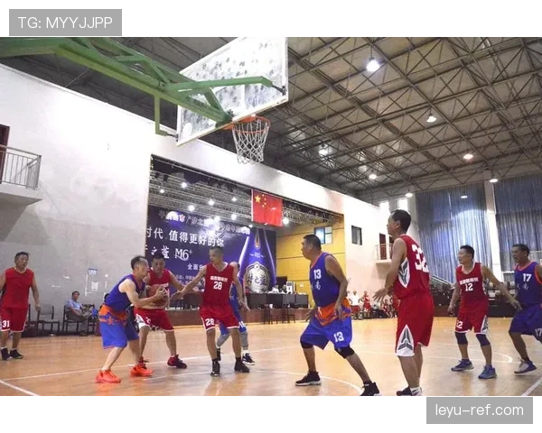 详细解析篮球比赛中判罚优先级规则的执行逻辑